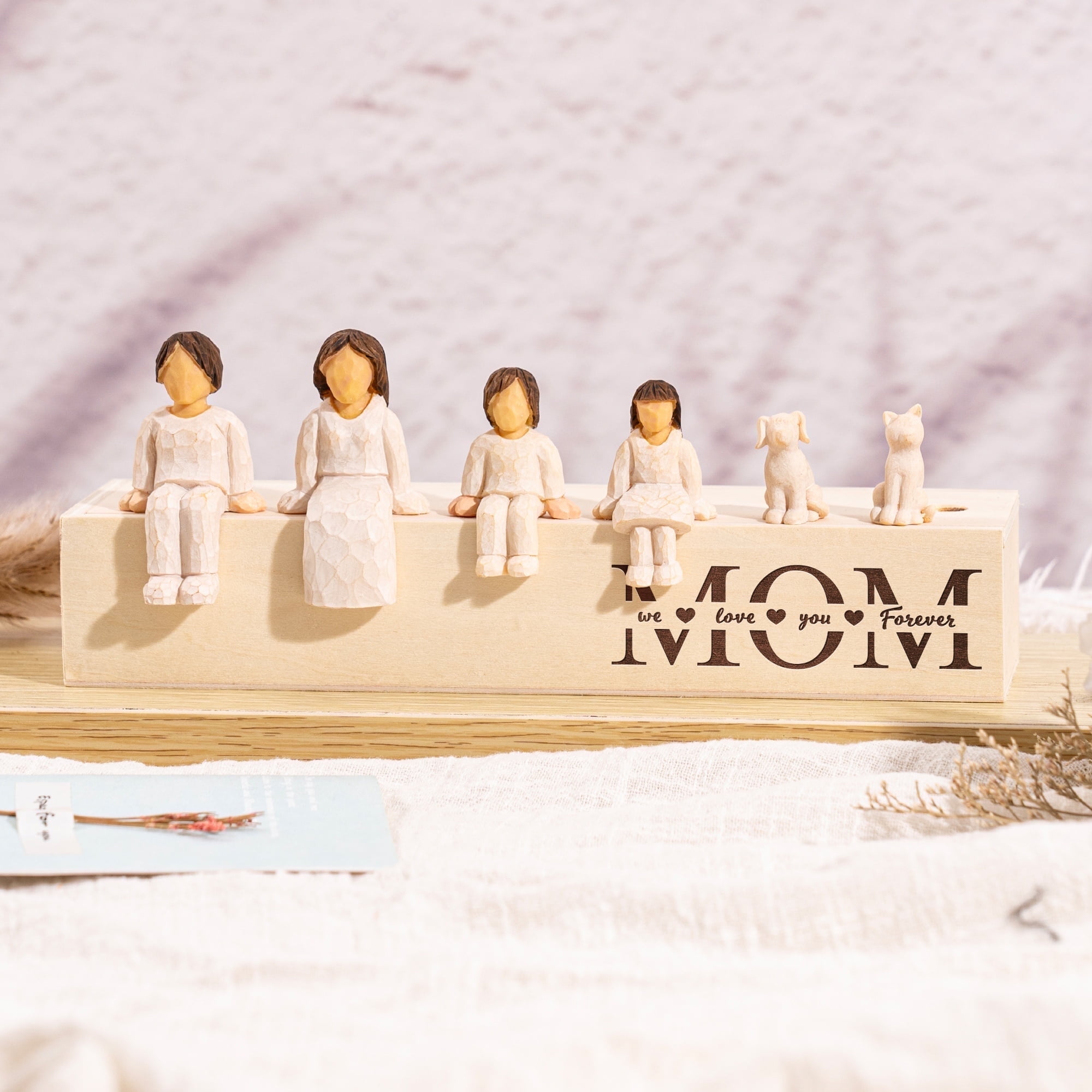 Dear Mom Figure