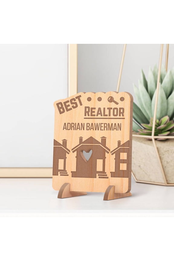 Personalized Best Realtor's Name Wooden Gift card feat Love Hearts & House Detail