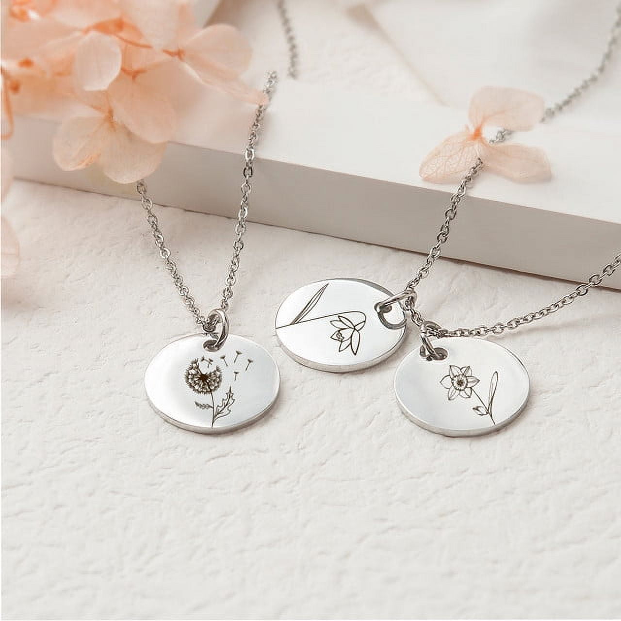 Personalized Birth Flower Necklace Birthflower Necklace With