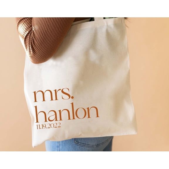 Personalized Bride Tote Engagement Gift Custom Wedding Gift Wedding Tote Bride To Be Brida