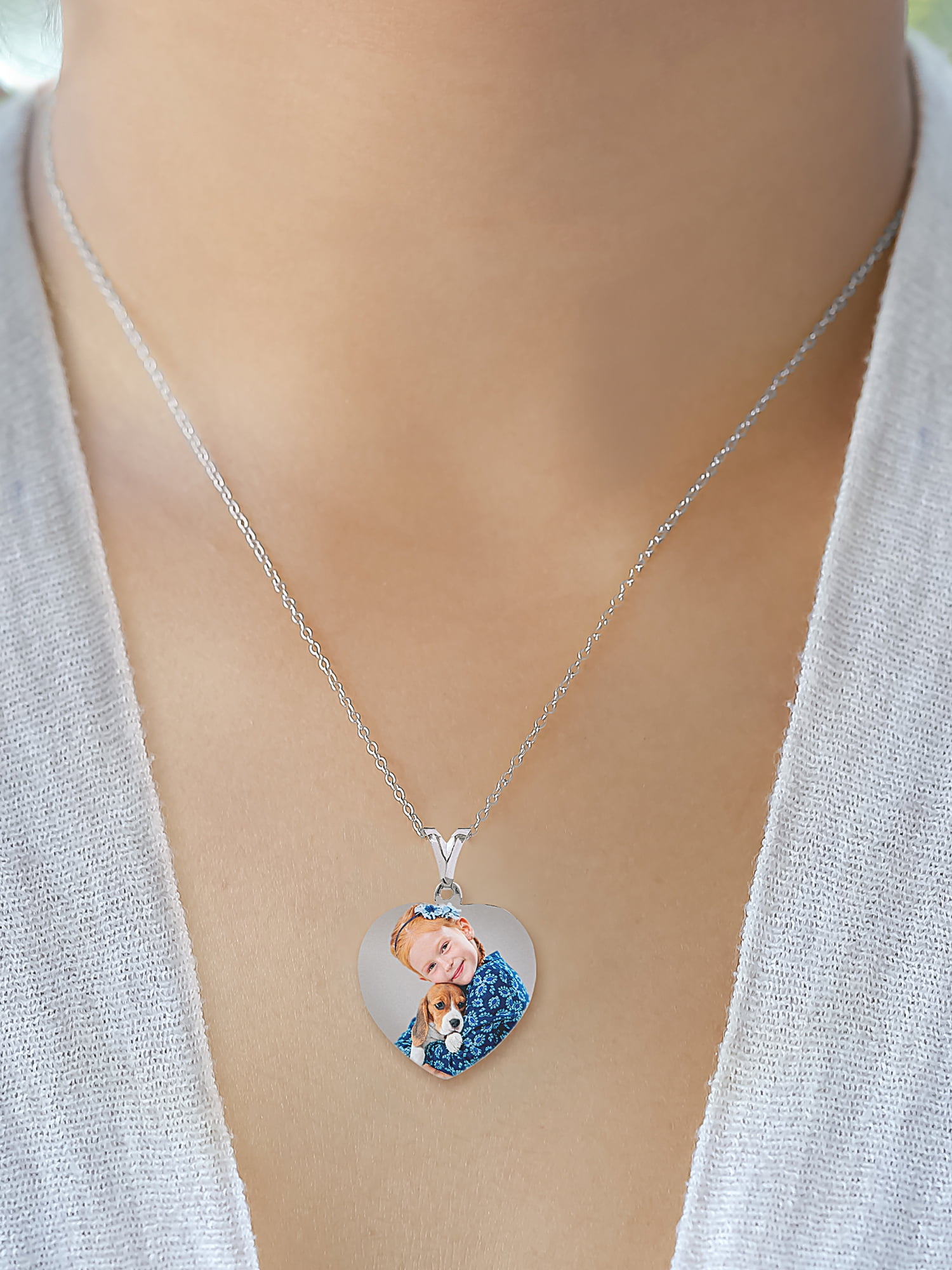 Personalized Color Portrait Pendant. Heart Shaped.