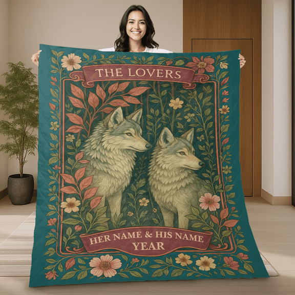 Personalized Couple Wolf The Lovers Quilt Blanket – Custom Romantic Wolves Quilt – Nature Floral Animal Blanket Gift for Anniversary or Valentine’s Day, Wedding