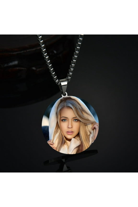 Personalized Fashion Engraved Color Photo Circular Necklace