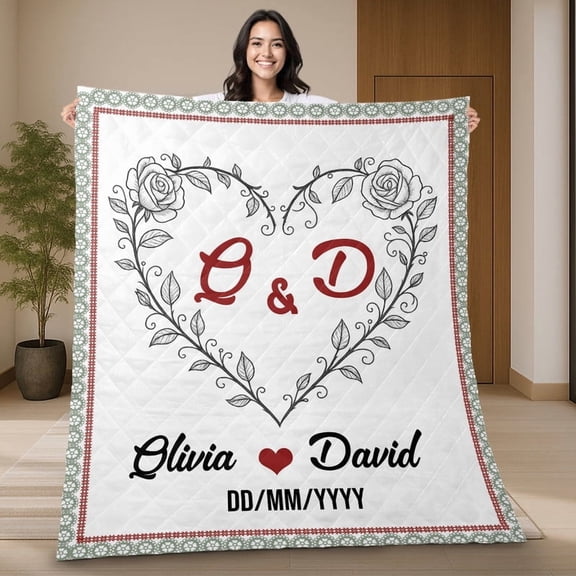 Personalized Floral Heart Wedding Quilt Blanket – Custom Couple Names & Initials with Heart and Roses, Romantic Anniversary Blanket