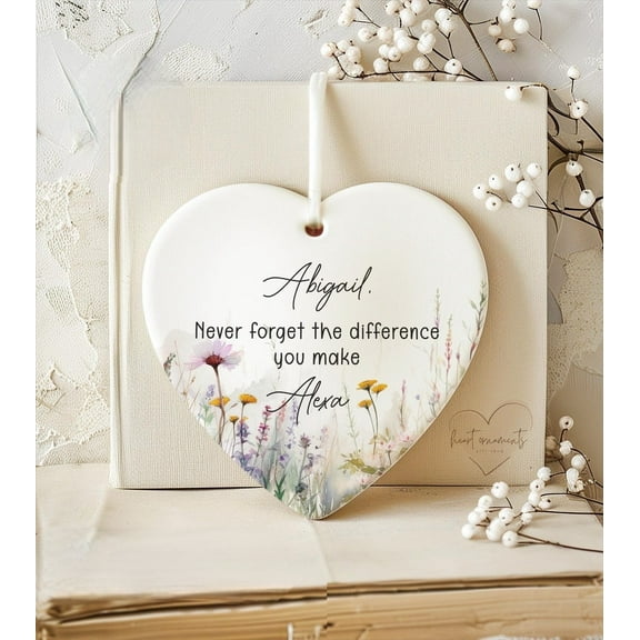 Personalized Friend Gift 2025 - Never Forget The Difference You Make Christmas Ornament - Custom Gift for Besties - Friend Appreciation