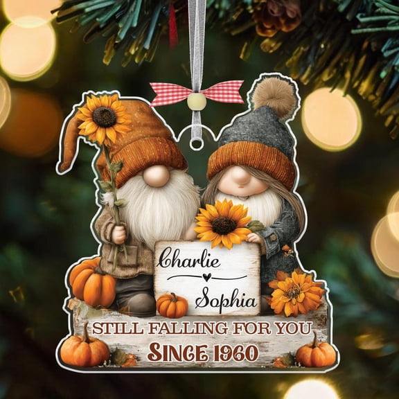 Personalized Gnome Couple Christmas Ornament – “Growing Old Together” Custom Keepsake, Wedding Anniversary Gift for Husband & Wife, Holiday Xmas Gift for Couples