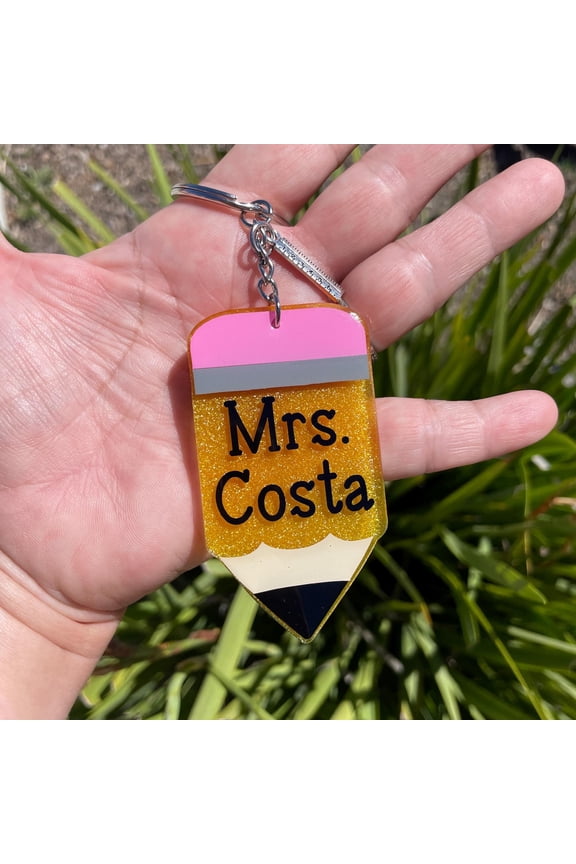 Personalized Pencil Keychain, Pencil with Name, Pencil Keychain, Teacher Name Keychain, Teacher Personalized Gift, Teacher Gift from Student (1 keychain)