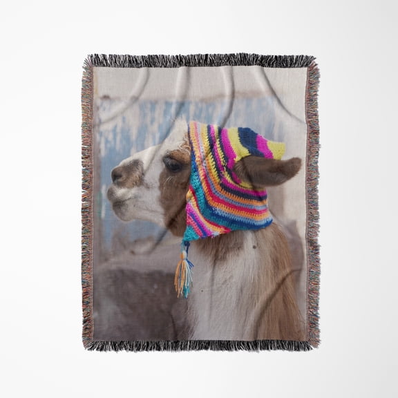 Peru, Llama In A Village - Sa17 Jri0005 - Jutta Riegel, Woven Blanket
