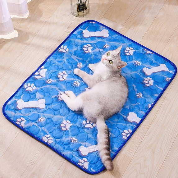 Pet Cooling Mat for Cats and Dogs Soft Breathable Summer Pad Lightweight Foldable Bed for Indoor Outdoor Sofa Car Travel Comfortable Sleeping Surface Multiple Sizes Easy to Clean