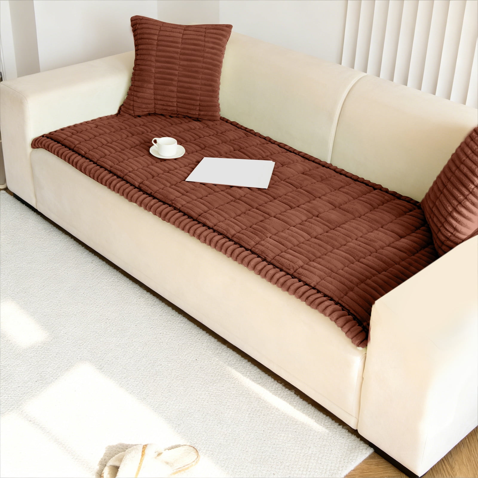 Pet Couch Covers For Sofa Couch Cover for Dogs Washable, Fuzzy Pet Couch Covers for 3 Cushion Sofa Pet Friendly, Non Slip Sofa Cover (Dark Brown, 27.6" x 47.24"/70 x 120cm)