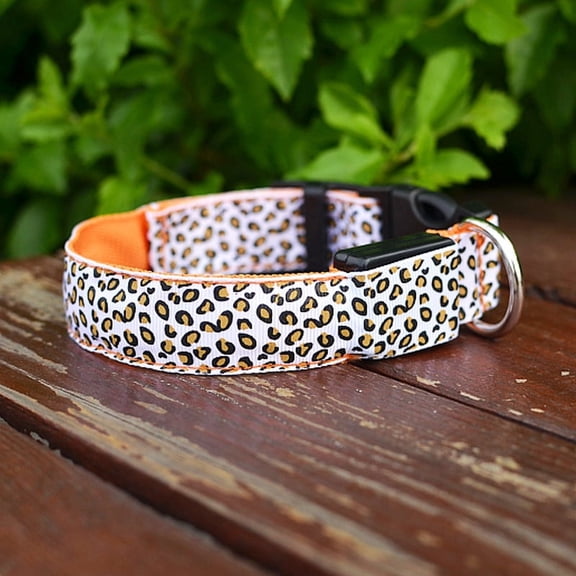 Pet LED Luminous Collar, Leopard Print Illuminated Necklace For Dog And Cat