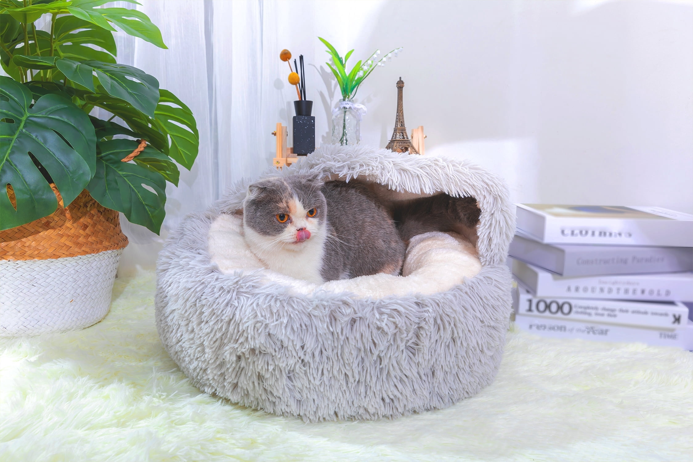PetPals Round Plush Pet Bed for Cat and Dog Grey Fluffy Soft Warm Sleeping Nest 20" x 20"