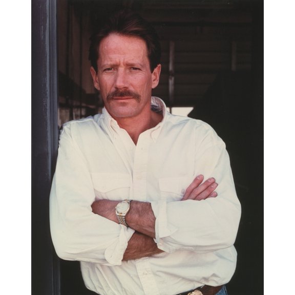 Peter Strauss Cross-Arms Pose in White Long Sleeve Portrait Photo Print (8 x 10)