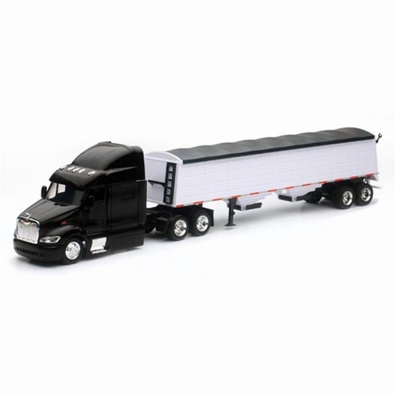 Peterbilt 387 with Grain Hauler