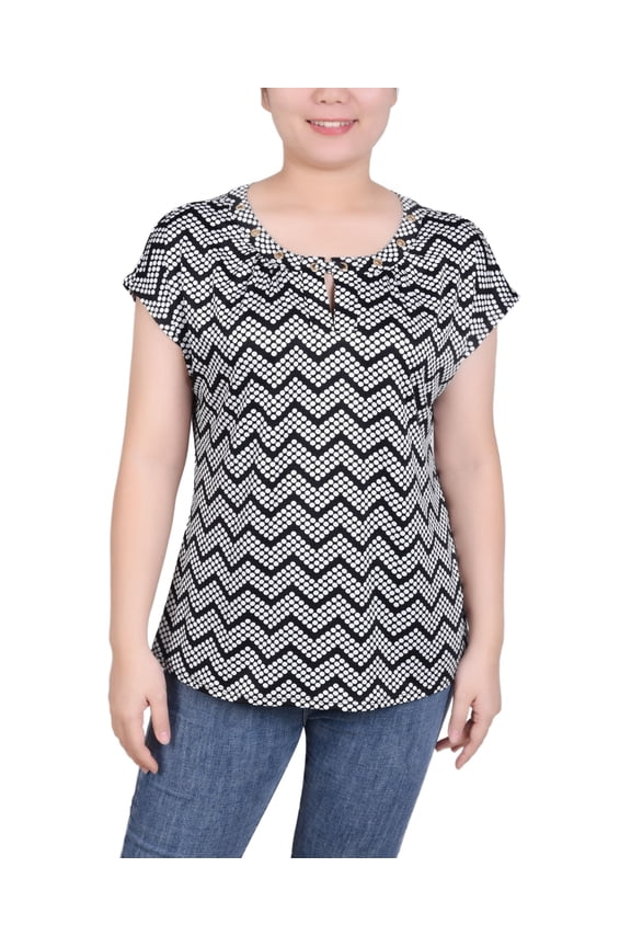 Petite Grommet Neck Knit Short Extended Sleeve Top Black White Zigzag PL