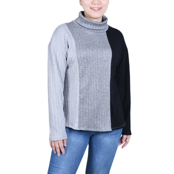 Petite Long Sleeve Colorblocked Top