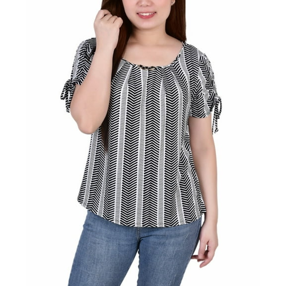 Petite Size Short Ruched Sleeve Top with Pleats Wall Paper Prt PS