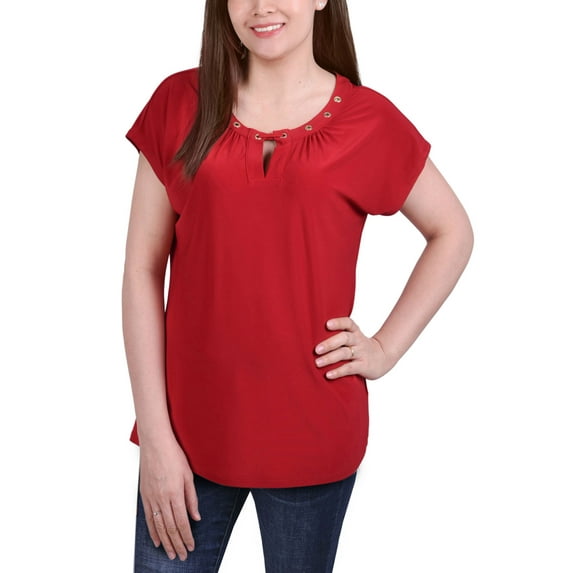 Petite Size Short Sleeve Grommet Top With Keyhole Chinese Red PL