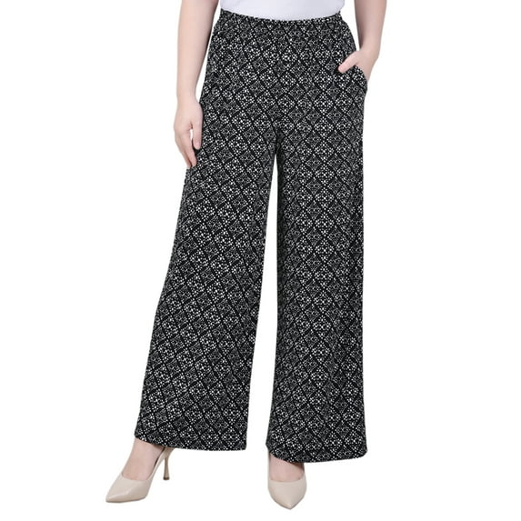 Petite Wide Leg Pull On Pant
