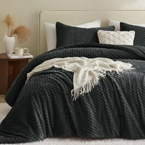 Petrichor Cozy Flannel Comforter Set, Warm and Soft King Size Quilt for Winter, 3 Piece Bedding Set with 2 Pillowcases, Black