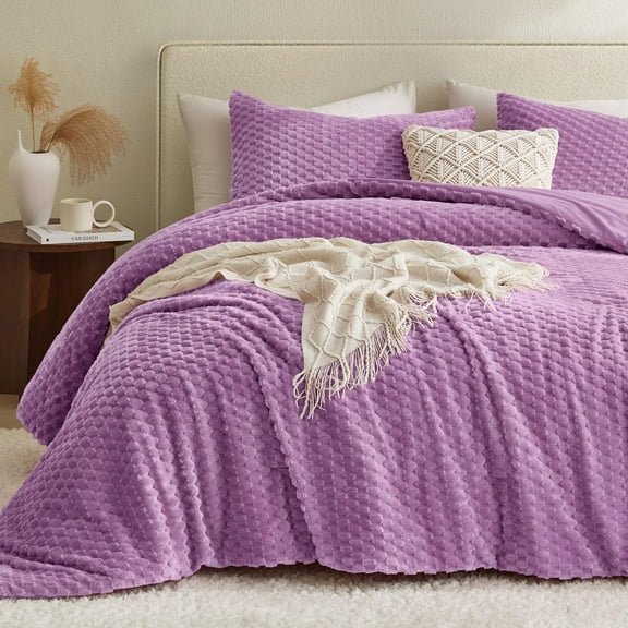 Petrichor Cozy Flannel Comforter Set, Warm and Soft Twin Size Quilt for Winter, 3 Piece Bedding Set with 2 Pillowcases, Lavender