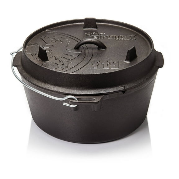 Petromax Cast Iron Dutch Oven for Cooking or Baking Outdoors Over a Campfire or in the Home Kitchen, Pre-Seasoned Cookware Conducts Heat Evenly, Flat Base, 7.9 Qt