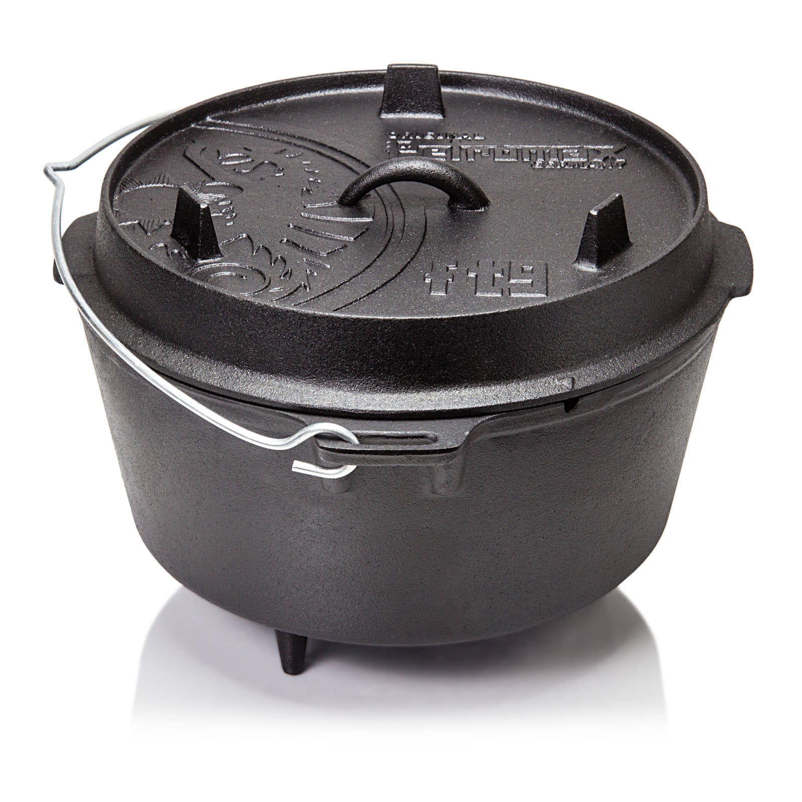 King Kooker 8 qt. Round Pre-Seasoned Cast-Iron Dutch Oven with Lid, Black  at Tractor Supply Co.