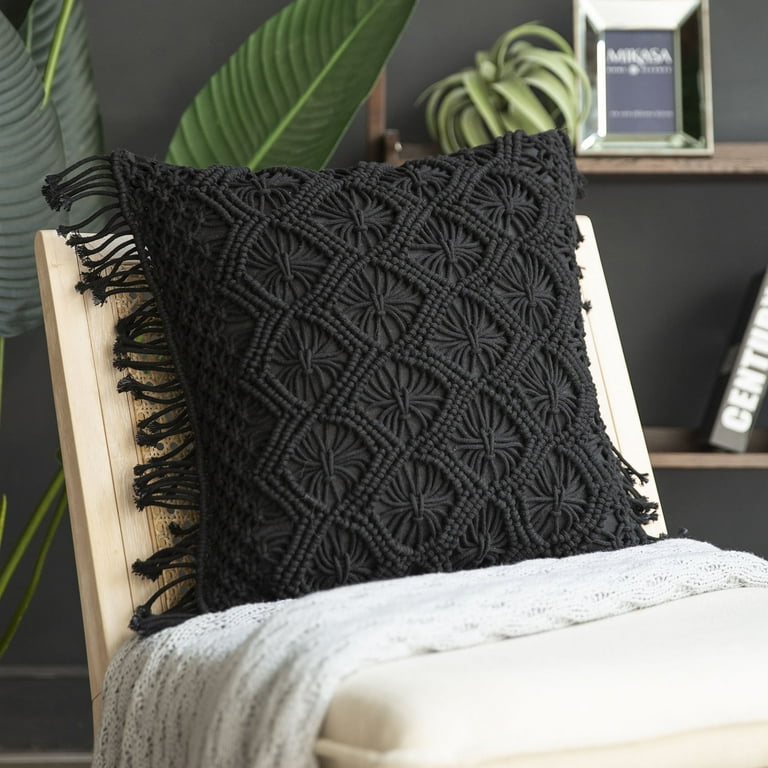 Cheap black outlet throw pillows