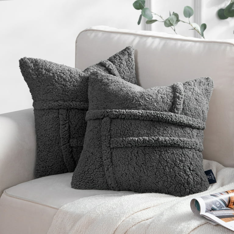 Phantoscope 18 x 18 Dark Gray Sherpa Velvet Throw Pillow 2 Count Walmart