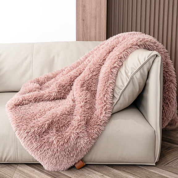 Phantoscope 880GSM Shaggy Faux Fur Throw Blanket, Ultra Soft Cozy Plush Blanket for Girls, Blush Pink, 50"x60"