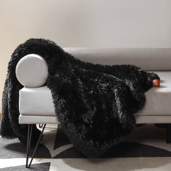 Phantoscope 880GSM Shaggy Faux Fur Throw Blanket, Ultra Soft Fluffy Plush Blanket for Modern Decor, Black, 50"x60"