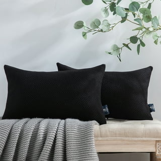 Black hotsell rectangle pillow