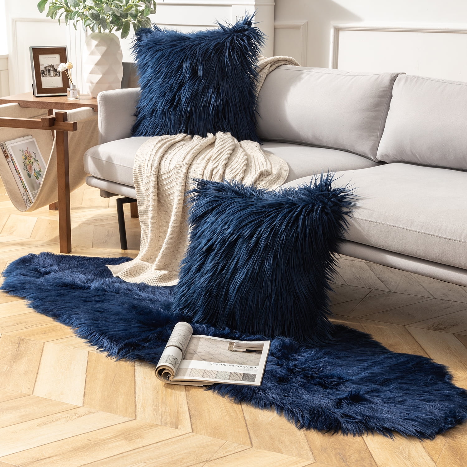 Navy blue faux fur pillow 2025