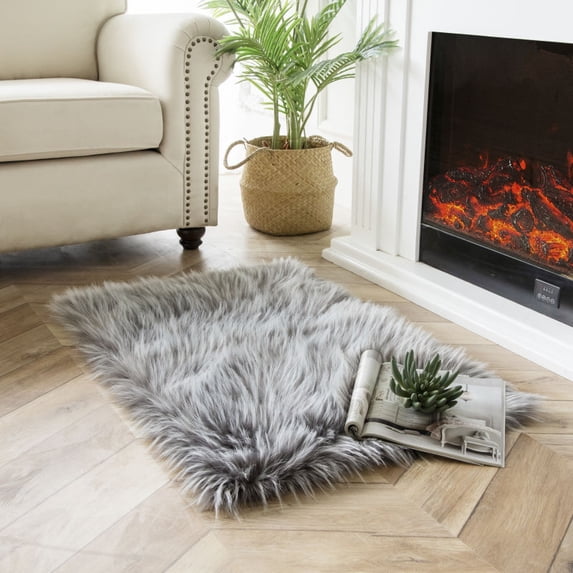 Phantoscope Faux Sheepskin Fur Area Rug, Soft Fluffy Faux Fur Carpet, Light Gray, 2 x 3 ft, Rectangle
