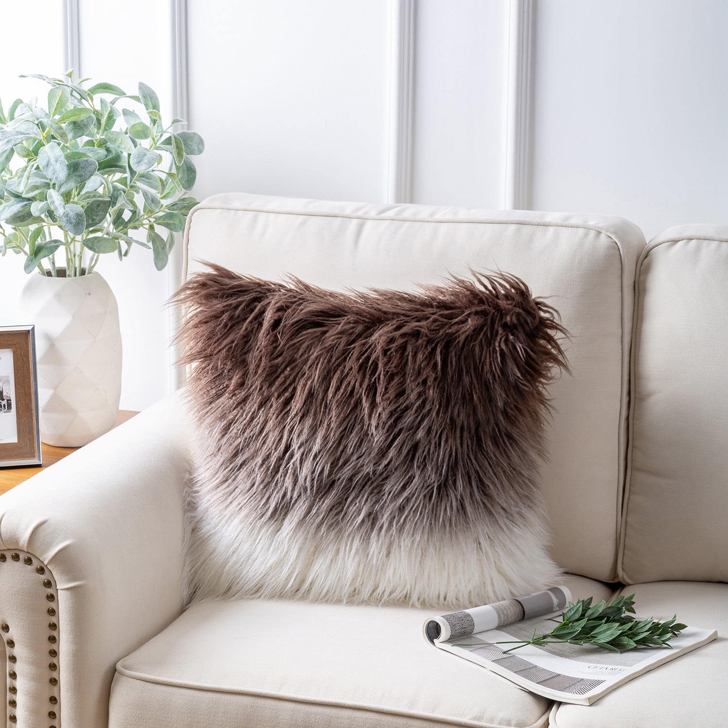 https://i5.walmartimages.com/seo/Phantoscope-Merino-Style-Faux-Fur-Series-Decorative-Throw-Pillow-18-x-18-Brown-White-1-Pack_8480b008-fde6-4b55-a26e-d0b63a7233b5_1.86eef095d7aa2dde601199261a80ed1f.jpeg