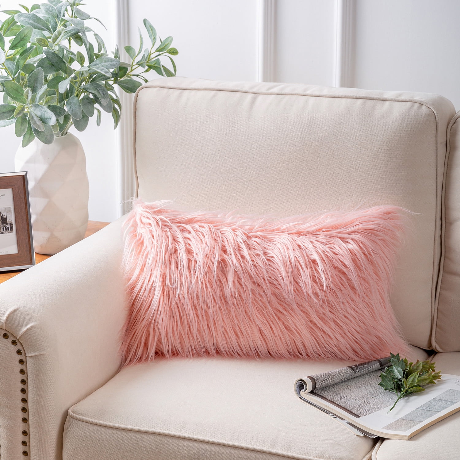 Phantoscope Luxury Mongolian Fluffy Faux Fur Series Square Decorative Throw Pillow Cusion for Couch, 20 inch x 20 inch, Pink, 2 Pack