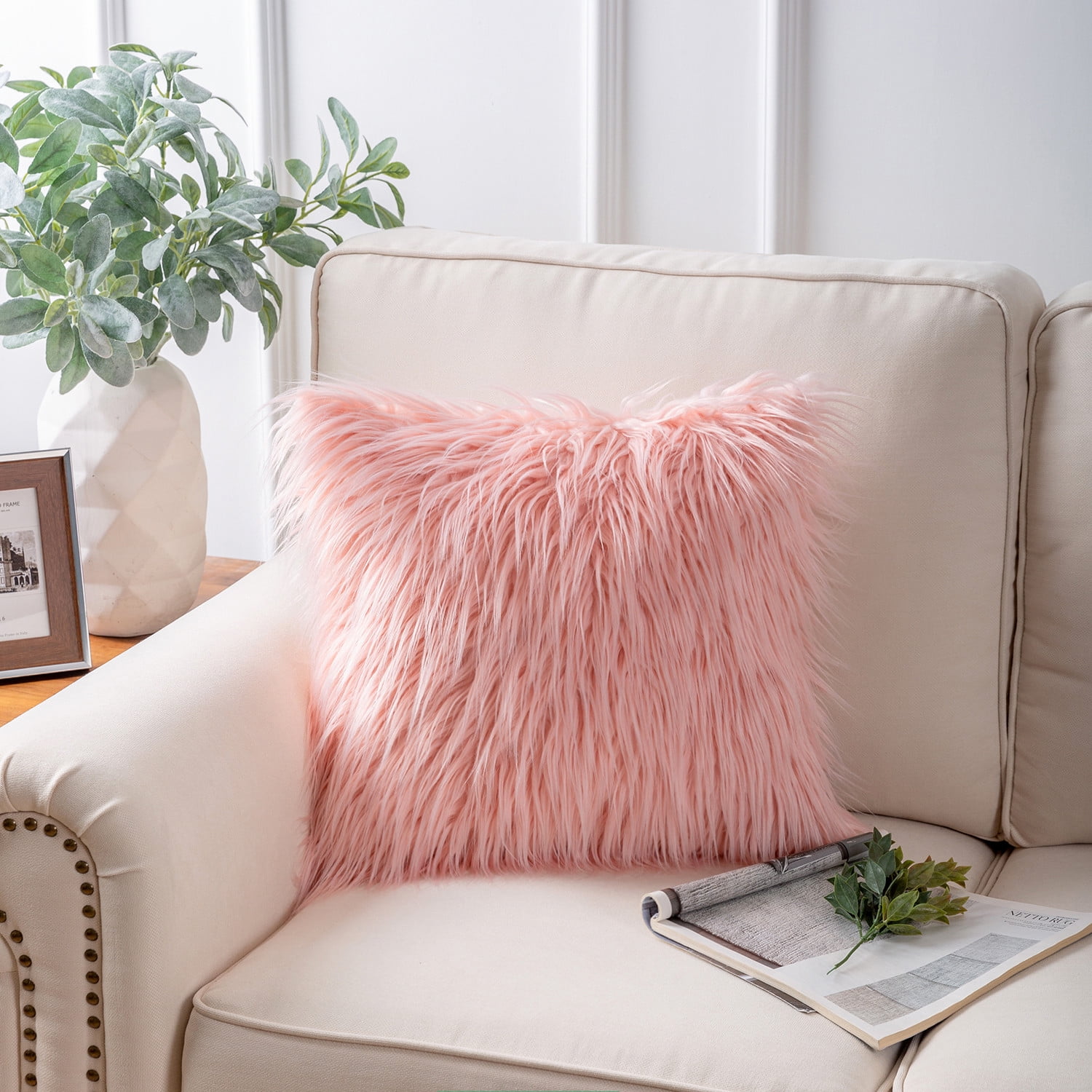 Phantoscope Plush Faux Fur Full Throw Pillow with Insert, 18"x18", Pink, 1 Pack