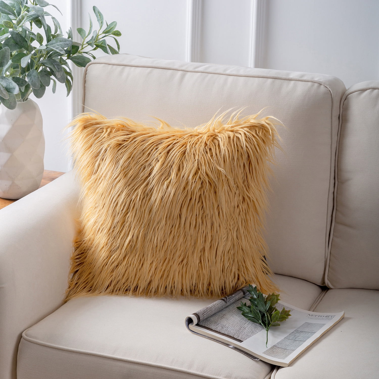 Phantoscope Plush Faux Fur Full Throw Pillow with Insert, 22"x22", Ginger, 1 Pack