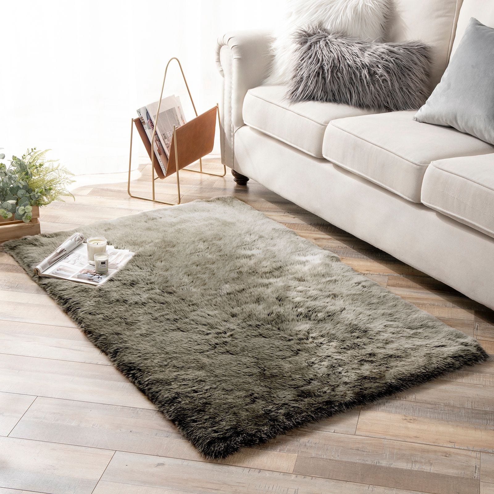 Phantoscope Ultra Soft Faux Fox Fur Dark Green, Indoor Area Rug, 3 x 5 ft, Rectangle