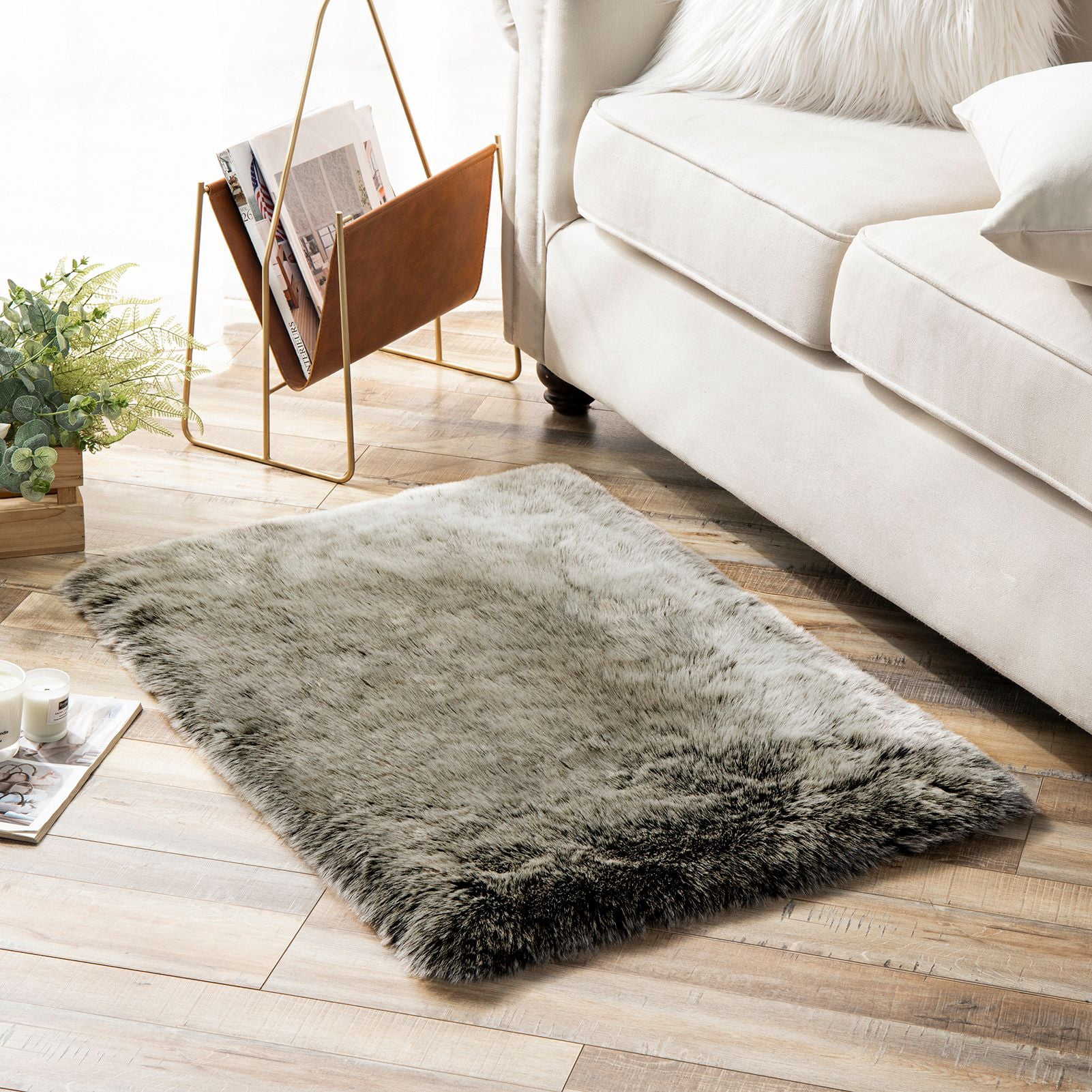 Phantoscope Ultra Soft Faux Fox Fur Grey, Indoor Area Rug, 2 x 3 ft, Rectangle