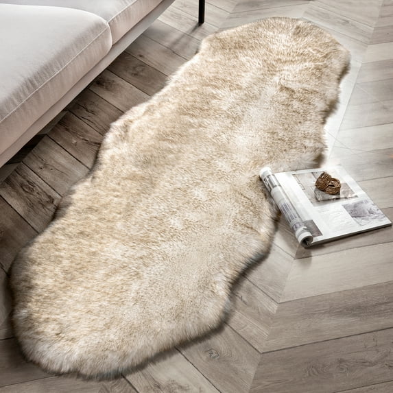 Phantoscope Ultra Soft Faux Fox Fur Series Decorative Indoor Area Rug 2 x 6 Feet, White with Brown Tip, 1 Pack