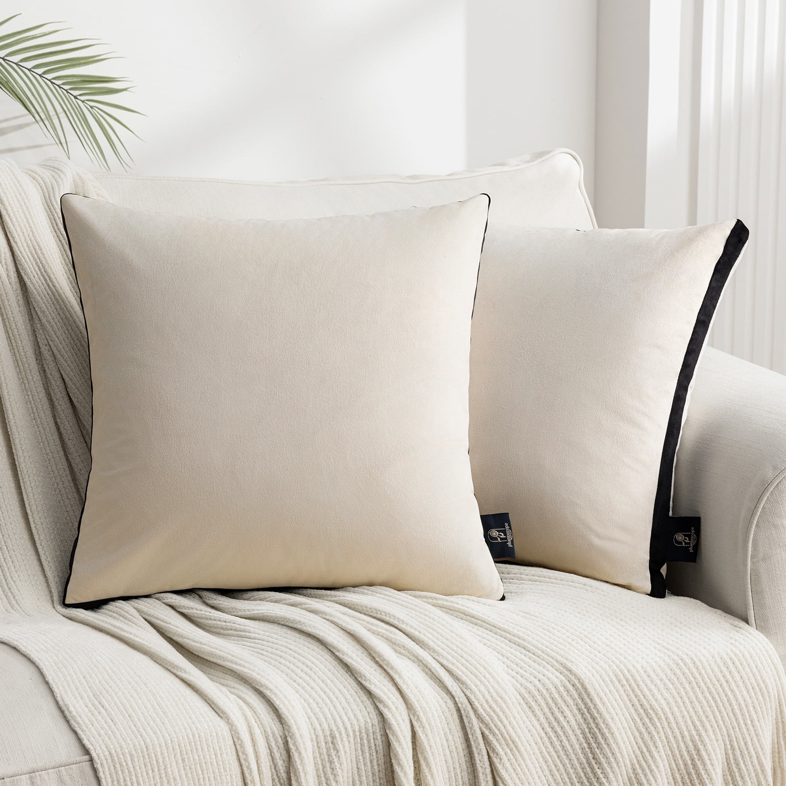 Phantoscope Velvet Decorative Throw Pillows with Inserts, 3D Patchwork Design, 18 x 18 in, Off White, 2 Pack