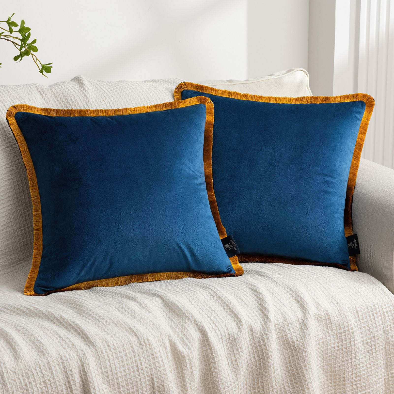 Phantoscope Velvet Decorative Throw Pillows with Inserts, Double-Sided Two-Tone Tassel Trim, 18 x 18 in, Navy Blue, 2 Pack