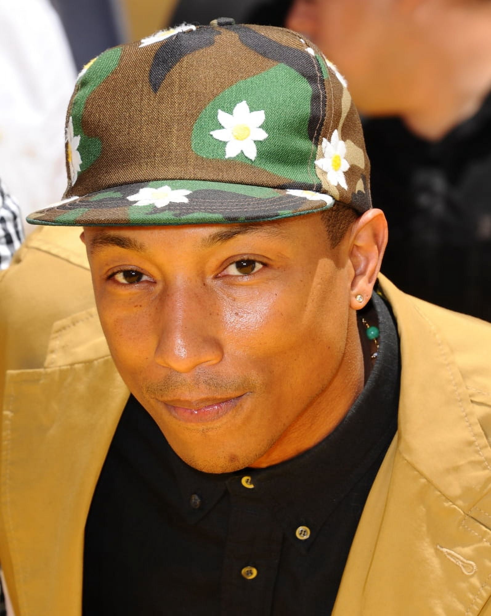 Pharrell Williams At Arrivals For Despicable Me 2 Premiere Canvas Art -  (16 x 20)