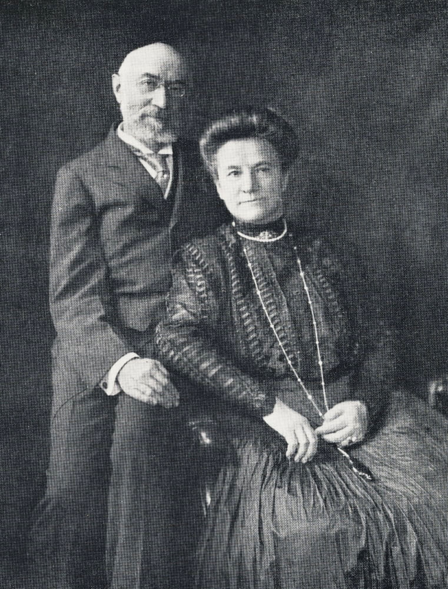 Photo Truth about the Titanic 1913 Mr & Mrs Isidor Strauss Canvas Art - (24 x 36)