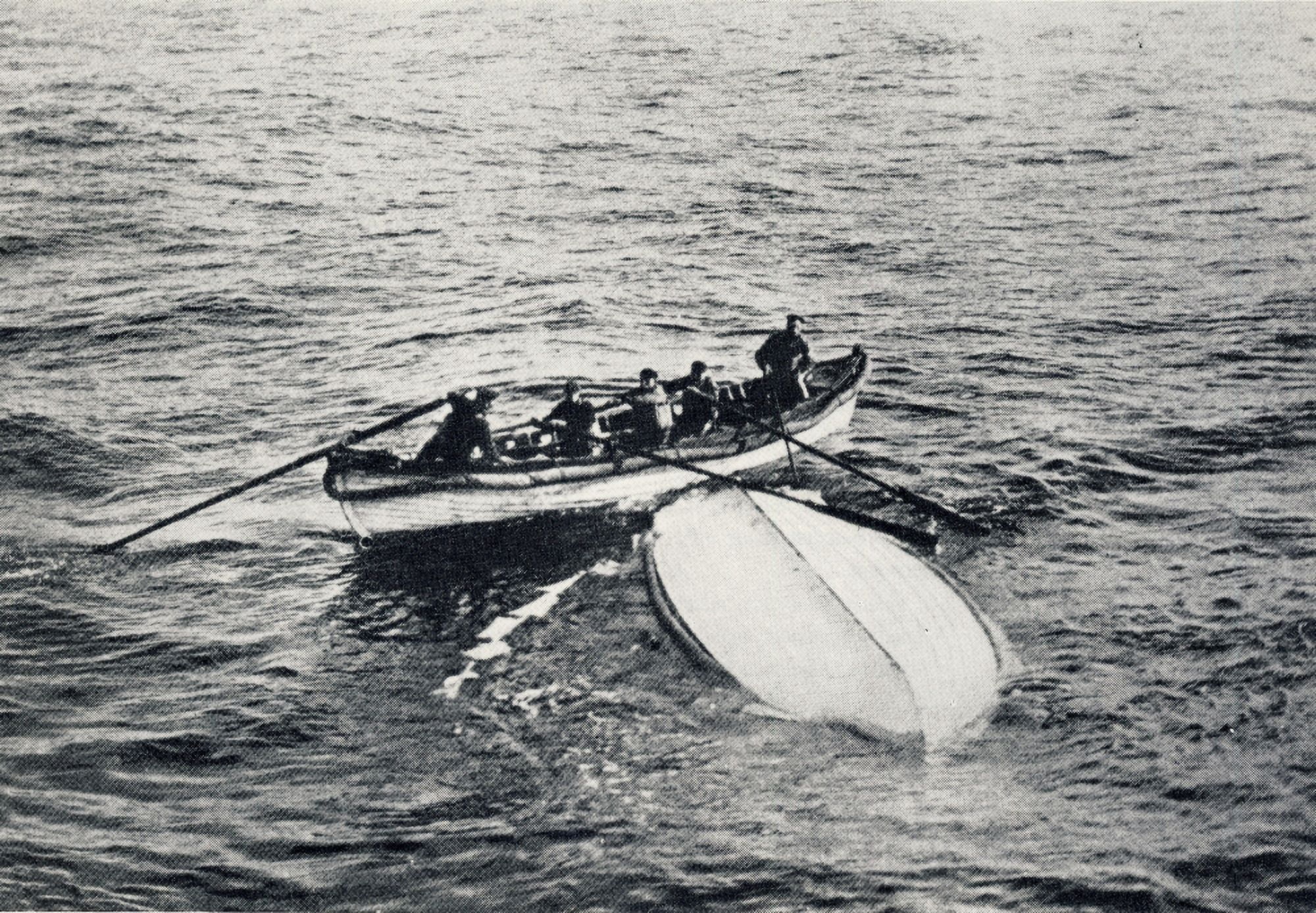 Photo Truth about the Titanic 1913 Overturned Engelhardt boat B Canvas Art - (18 x 24)