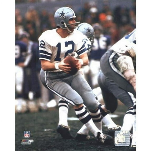 Photofile PFSAAIT10301 Roger Staubach Action Sports Photo - 8 x 10