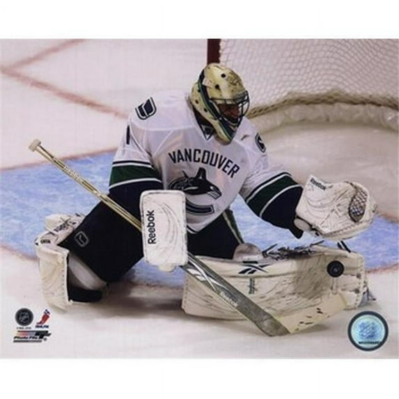 Photofile PFSAAMW15901 Roberto Luongo 2010-11 Action Sports Photo - 10 x 8