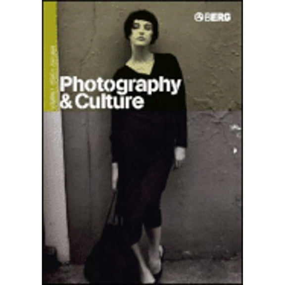 Pre-Owned Photography & Culture, Volume 1: Issue 2 (Paperback 9781847882226) by Val Williams