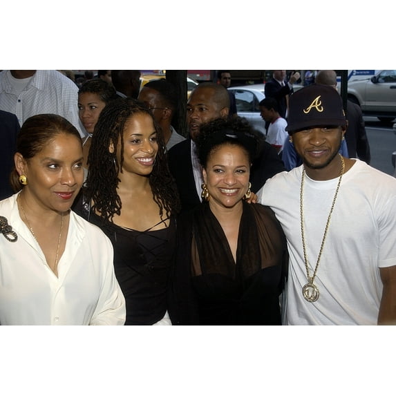 Phylicia Rashad, Vivian Nixon, Debbie Allen, And Usher At The World Premiere Of The Manchurian Candidate, Beekman Theater, July 19, 2004, Ny (Photo By Brad BarketEverett Collection) Celebrity (10 x 8)